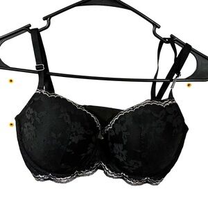 Victorias Secret Dream Angels Lined Demi 32DDD Black Lace Silver Metallic Foil